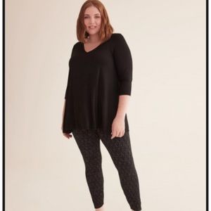 Black light weight 3/4 shirt